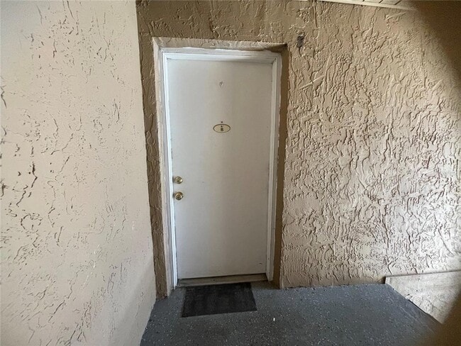 Building Photo - 9909 Sweepstakes Ln Unit 8 Rental