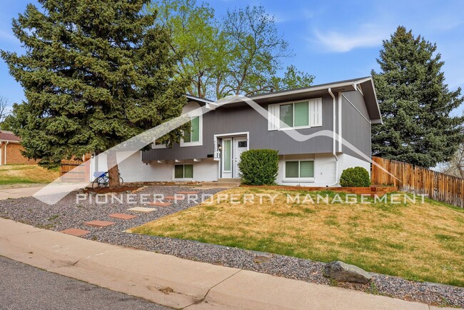Photo - Gorgeous Home with Central AC and Fenced Yard