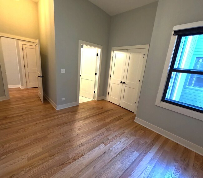 Photo - 3473 S Archer Ave