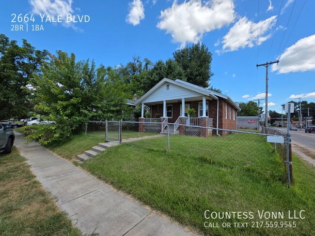Building Photo - 2664 Yale Blvd Rental