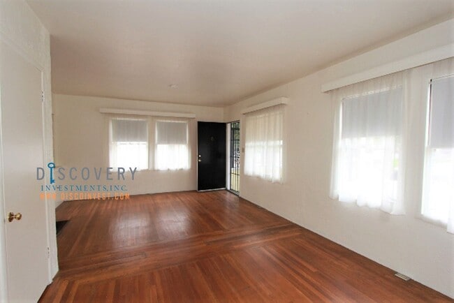 Photo - Laurel Heights One Bedroom Home with Bonus Room