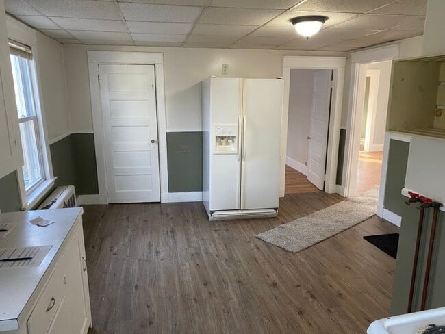 Kitchen - 25 Monument St Unit 1