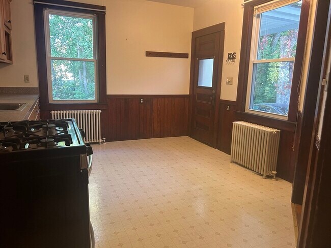 Photo - 30 Goldsmith St