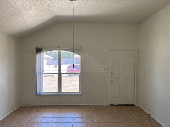 Photo - 207 Dale Earnhardt Dr