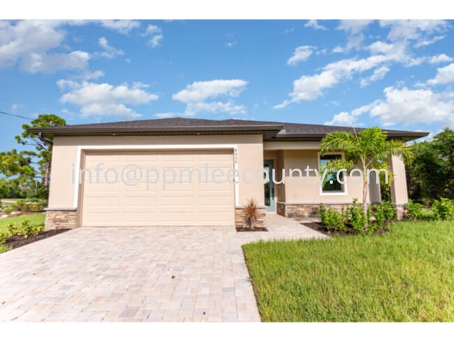 Building Photo - Brand new 3 bedroom 2 bath 2 car garage pool home