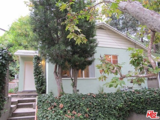 Building Photo - 1938 N Beverly Glen Blvd Rental