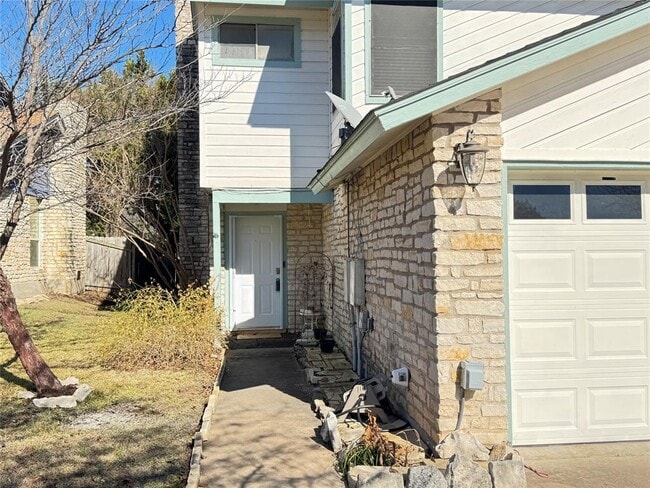 Photo - 221 Stowaway Cove