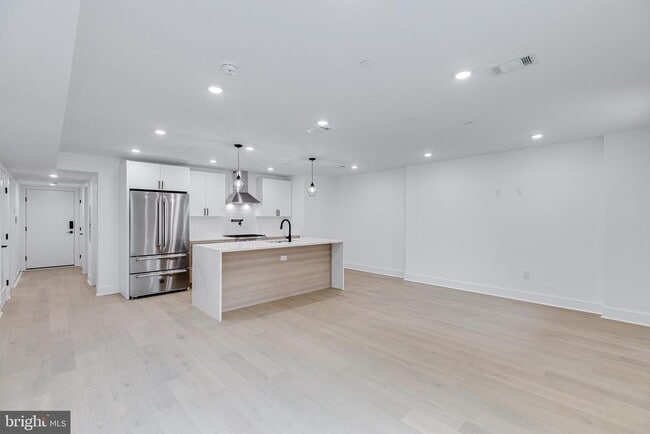 Photo - 705 S 19th St Unit 4