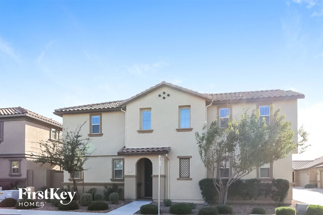 Building Photo - 5115 E Greenway St