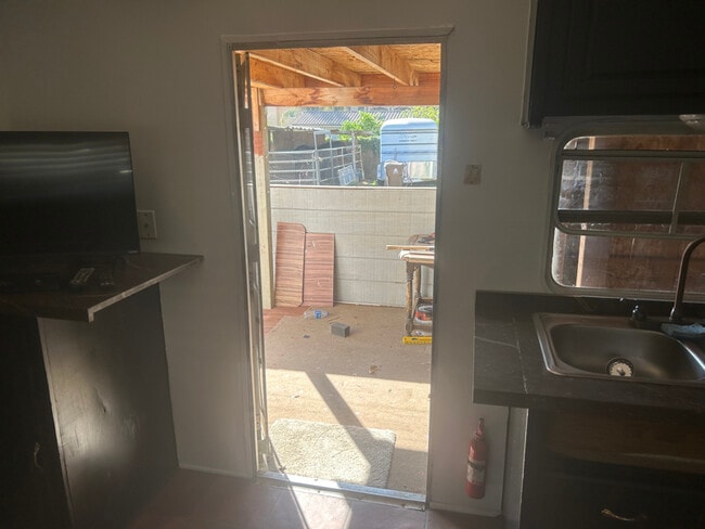 Photo - 15533 El Cajon St