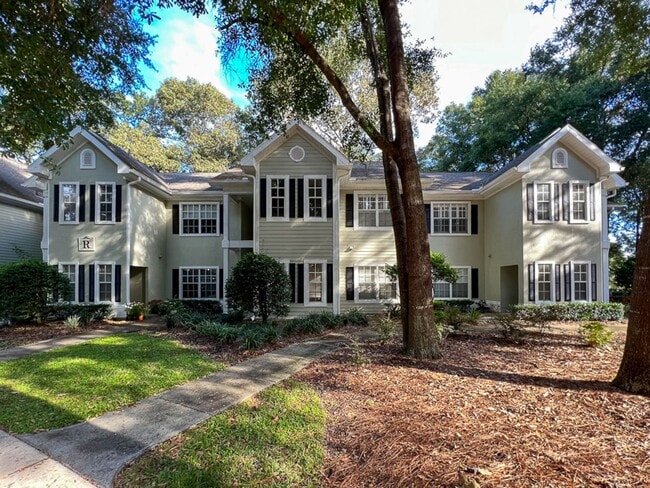 Building Photo - 2/2 Condo in The Links @ Haile Plantation - available mid-May!