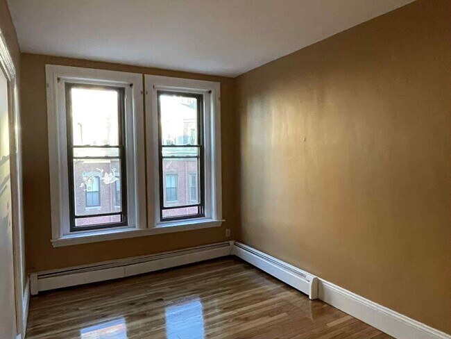 Photo - 30 Worthington St Unit 3