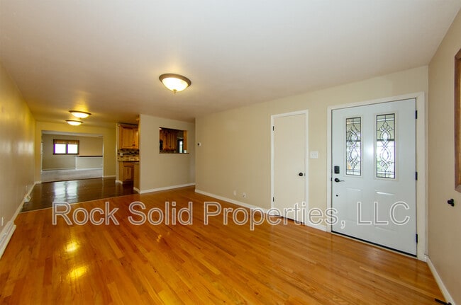 Photo - 1622 Oxford Dr