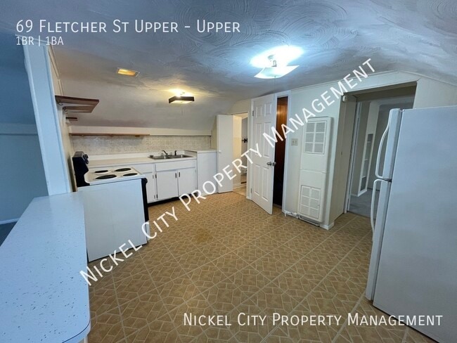 Photo - 69 Fletcher St Unit Upper
