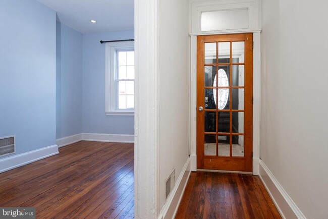 Photo - 762 Dorrance St Townhome