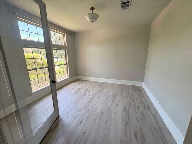 Photo - 120 Wake Valley Ct