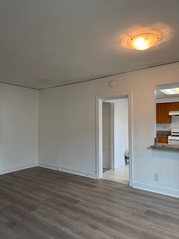 Photo - 101 S Cordova St