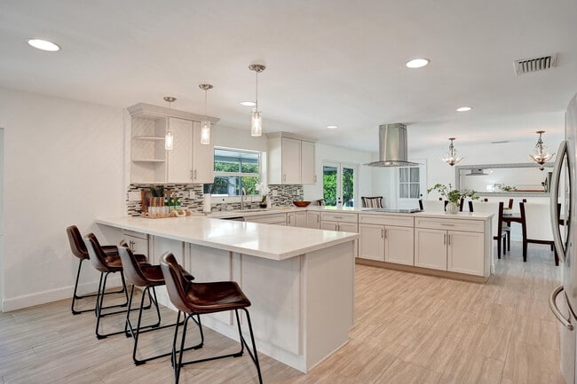 Photo - 710 NW 1st Ave