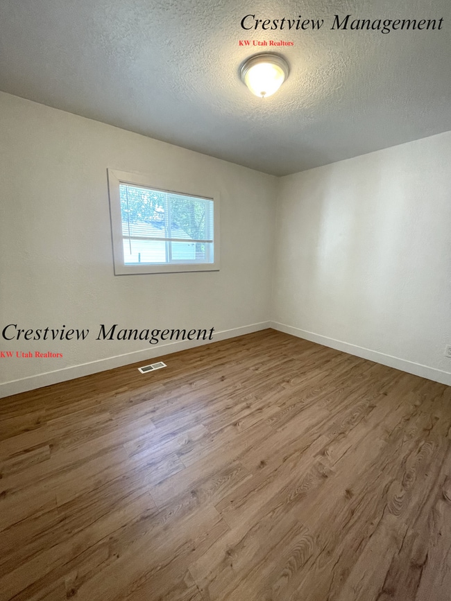 Photo - Lambourne Duplex Unit B