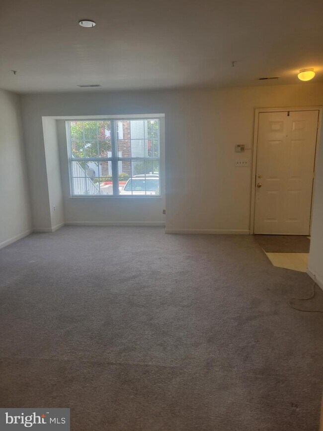 8868 Goose Landing Cir