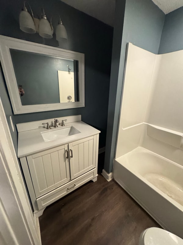 Photo - 5135 Stanley Ave