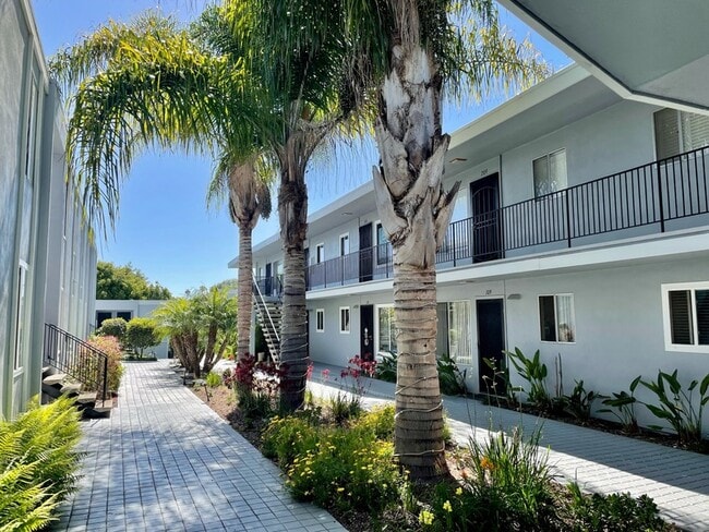 Photo - 4750 Noyes St Unit 211 - 1
