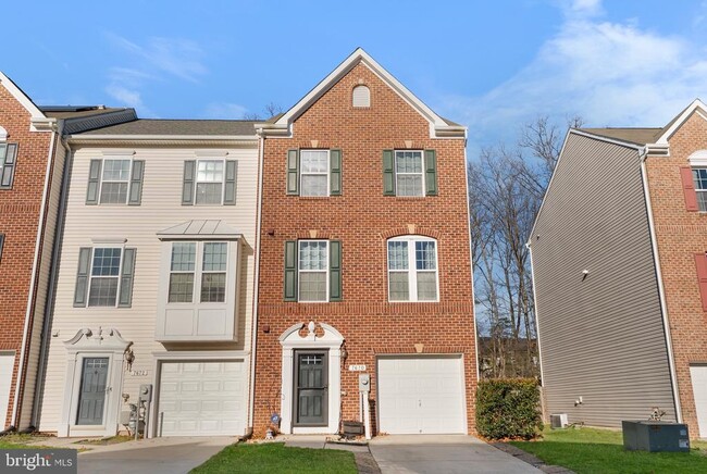 Photo - 7670 Timbercross Ln Townhome