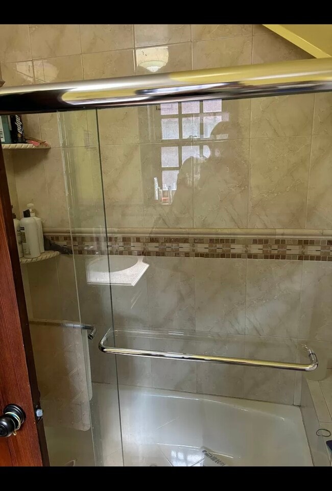 Photo - 8337 Charlecote Rdg