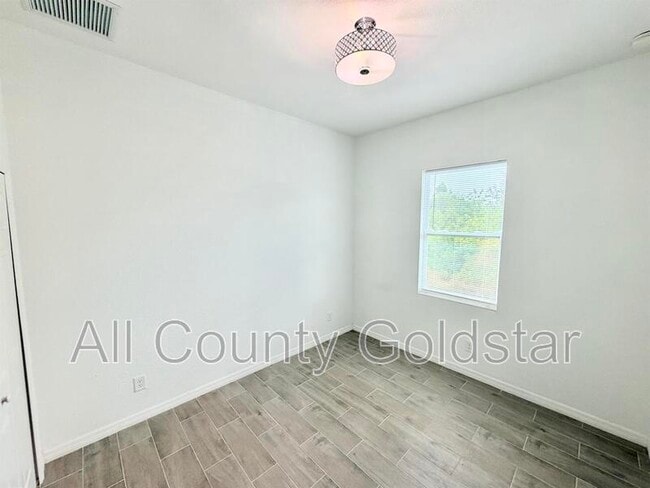 14300 Kay Ln