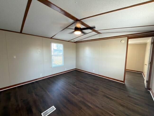 Photo - 963 N Bucks Pocket Rd SE