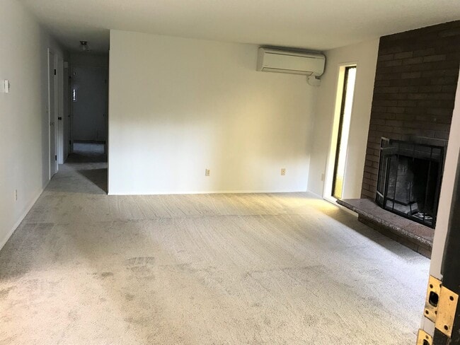 Photo - 5129 SE Cesar Estrada Chavez Blvd