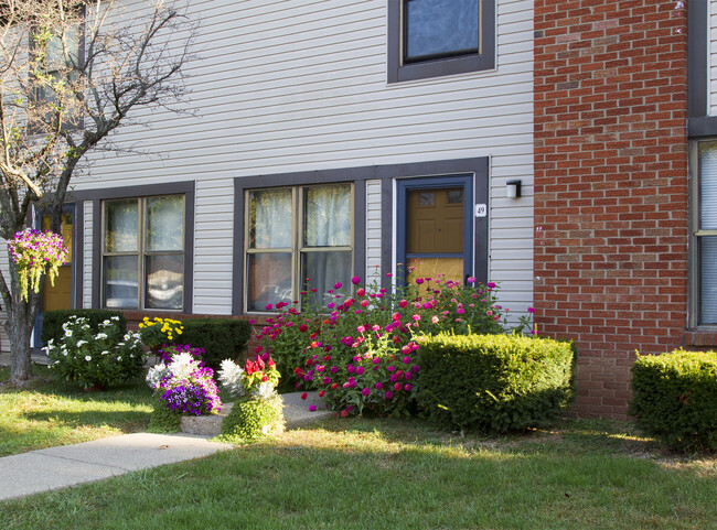 Glenwood Village - Glenwood Village Apartments