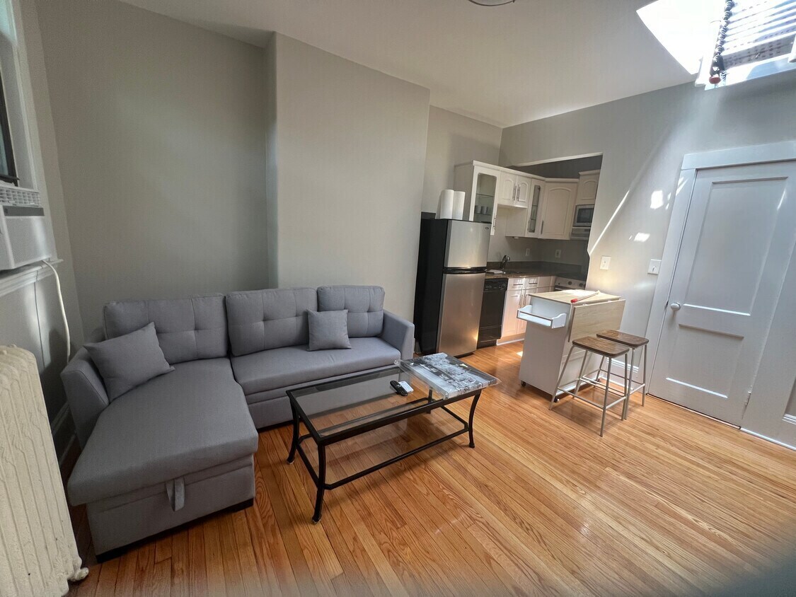 *Pictures are representative samples of the advertised unit. In some cases, the actual units you tou - 10 Isabella St Unit A2