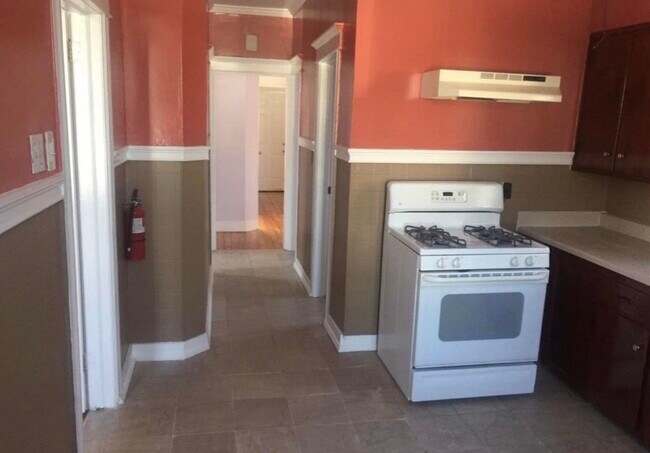 Photo - 157 W 22nd St