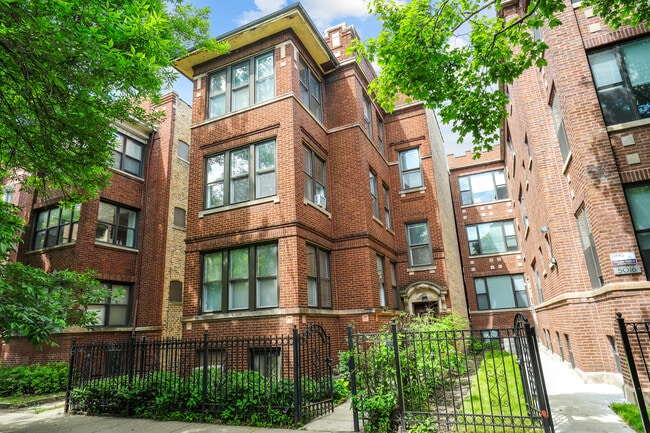 Building Photo - 5012 N Winchester Ave Unit 2 Rental