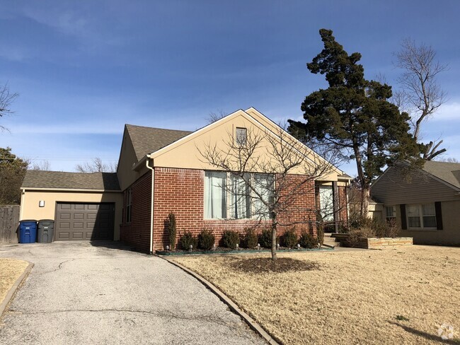 Building Photo - Updated Florence Park South Bungalow! 2 Be... Rental