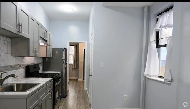 Building Photo - 366 Baltic Street Rental