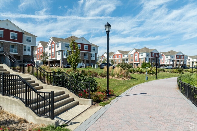 Building Photo - Harbortown Terrace Rental