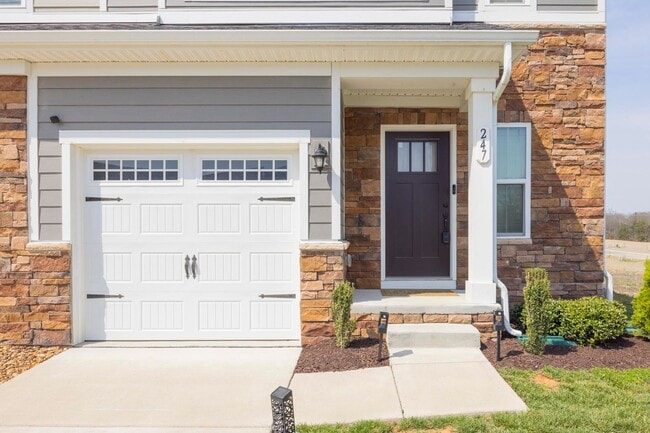 Photo - 247 Pryor Dr