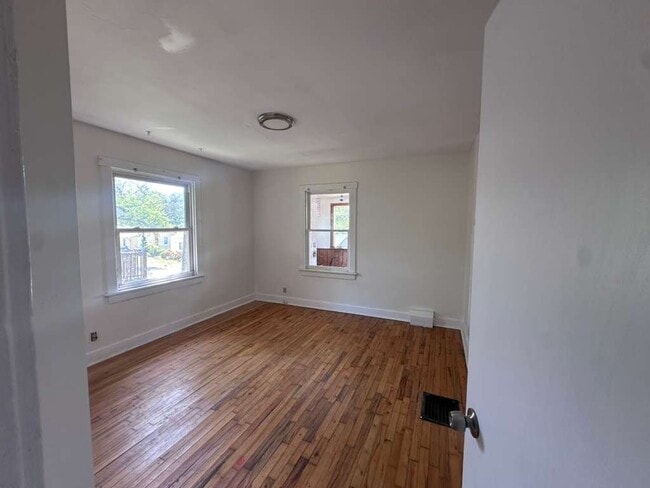 806 Marvin Ave