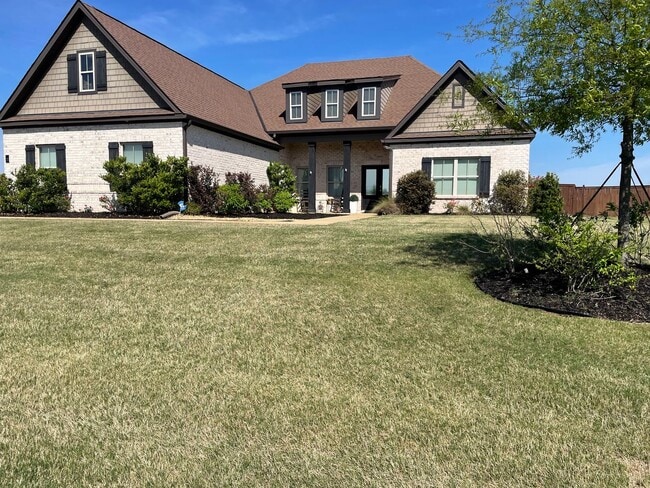 Photo - Stunning 4-Bedroom Home in Coventry with Designer Finishes & a Pool!
