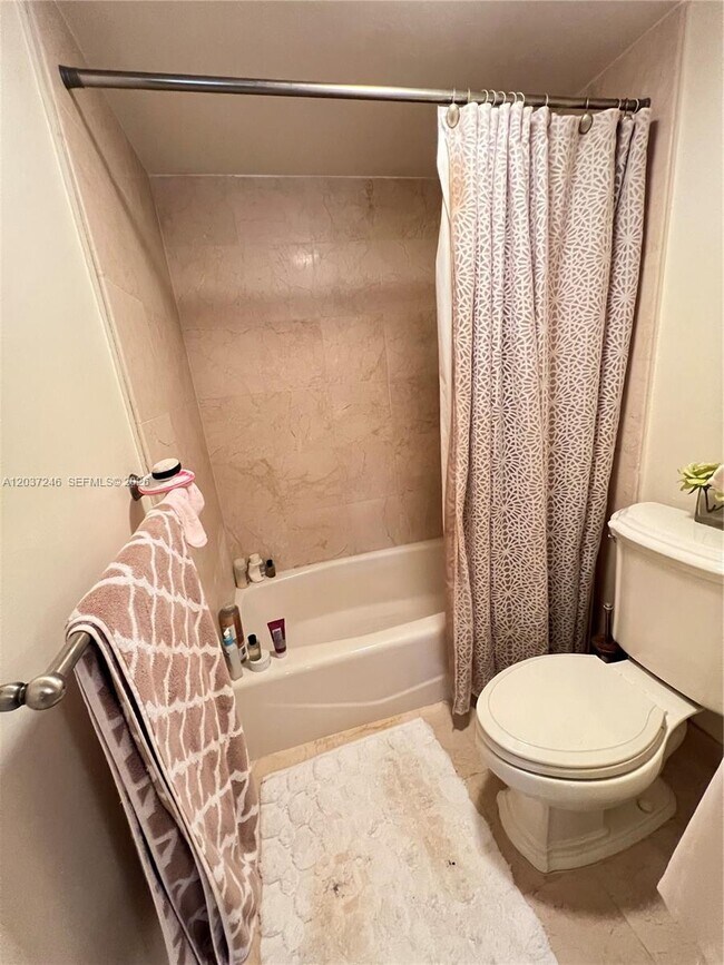Photo - 1901 Brickell Ave Unit B1807