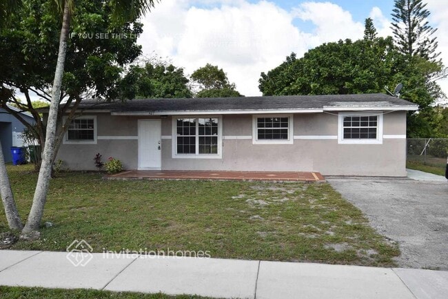 Building Photo - 427 SW 65th Ave Rental