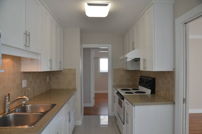 Photo - 7251 Parry St