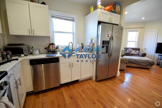 Building Photo - 9 Winter Hill Rd Unit 1 Rental