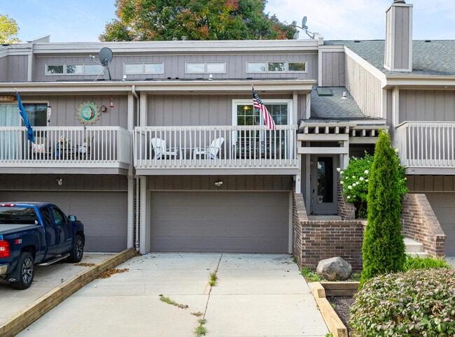 Building Photo - 814 Kendall Ln