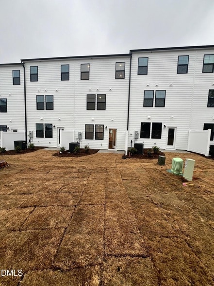 Photo - 2305 Oakwood Mdws Ct