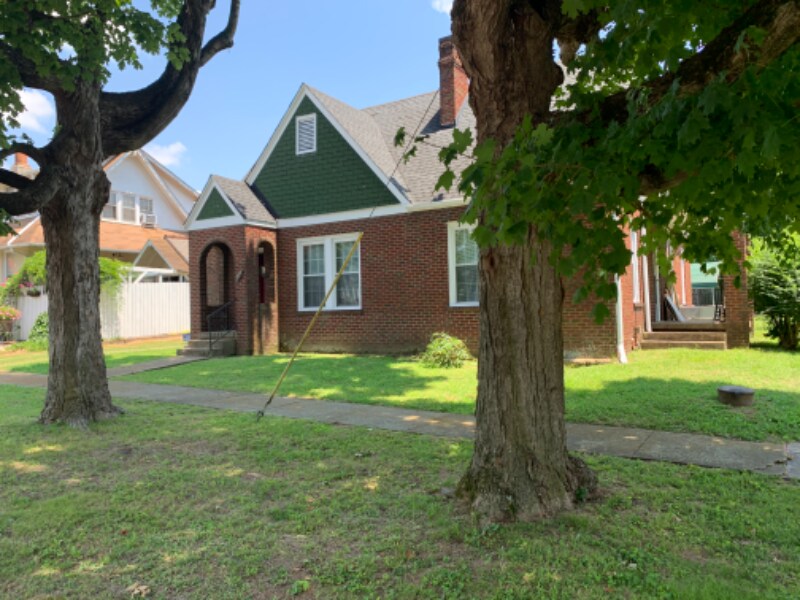 Photo - 109 S 3rd St