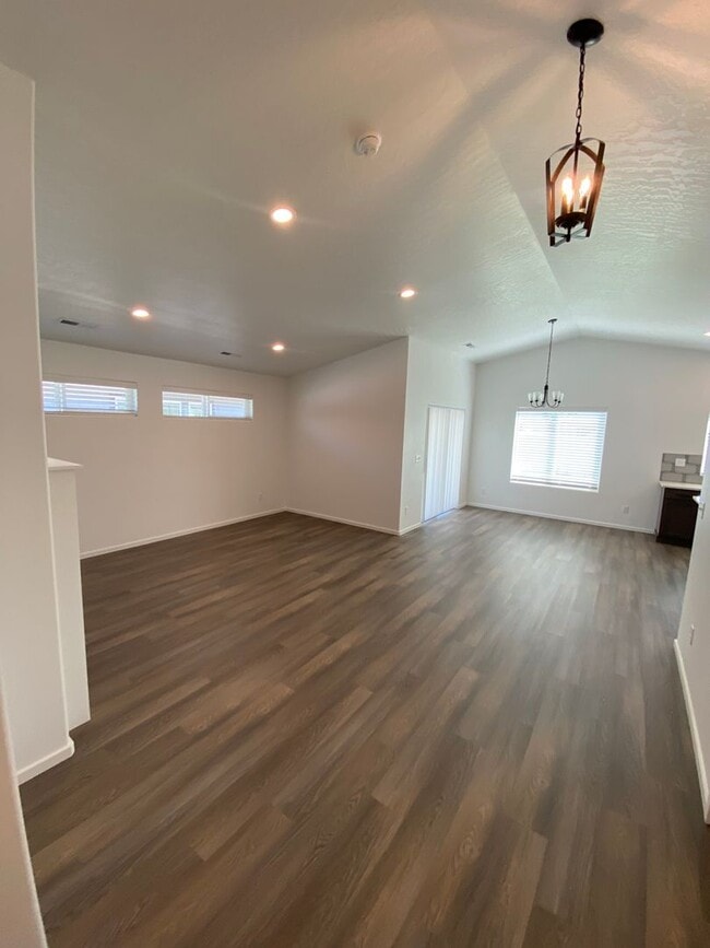 Photo - New Construction 3 Bed, 2 Bath House in Sp...