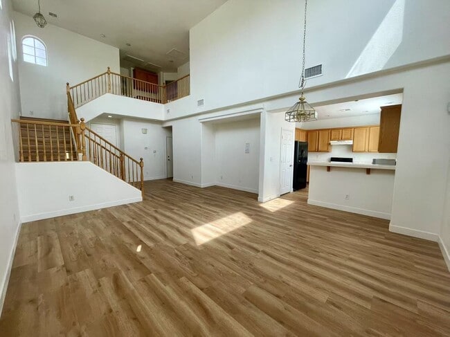 Photo - Sweet 2 stories single-family house with 4 bedrooms